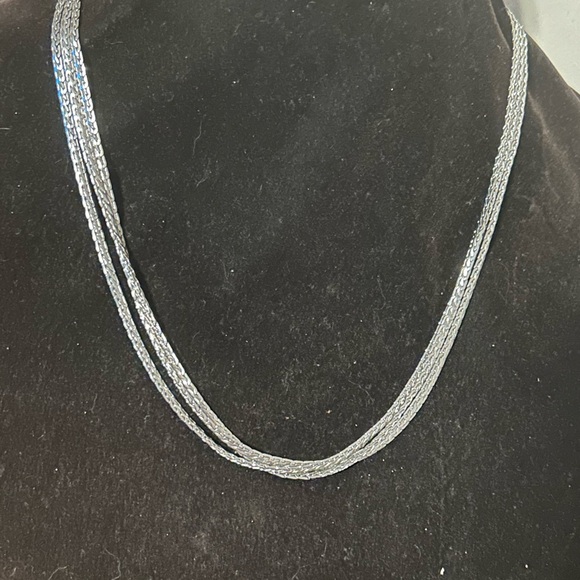 Elegant Lia Sophia Silver Necklace - Picture 9 of 9